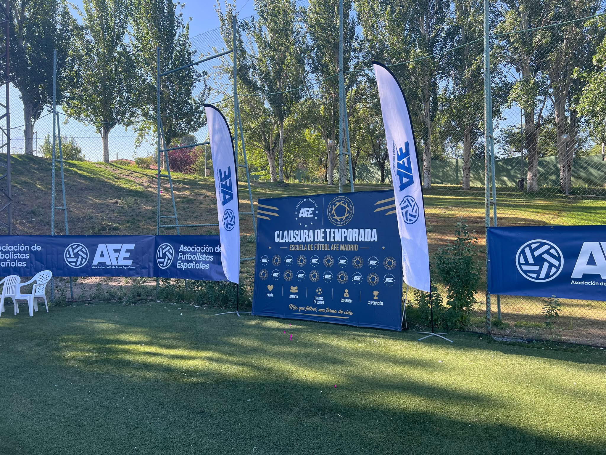 AFE-clausura-temporada-Innicia-decoracion-evento-campo-de-futbol