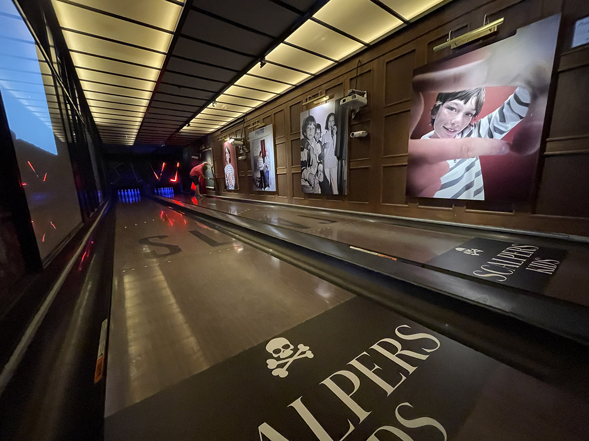 Montaje y decoración evento empresa Scalpers Inicia impresión digital