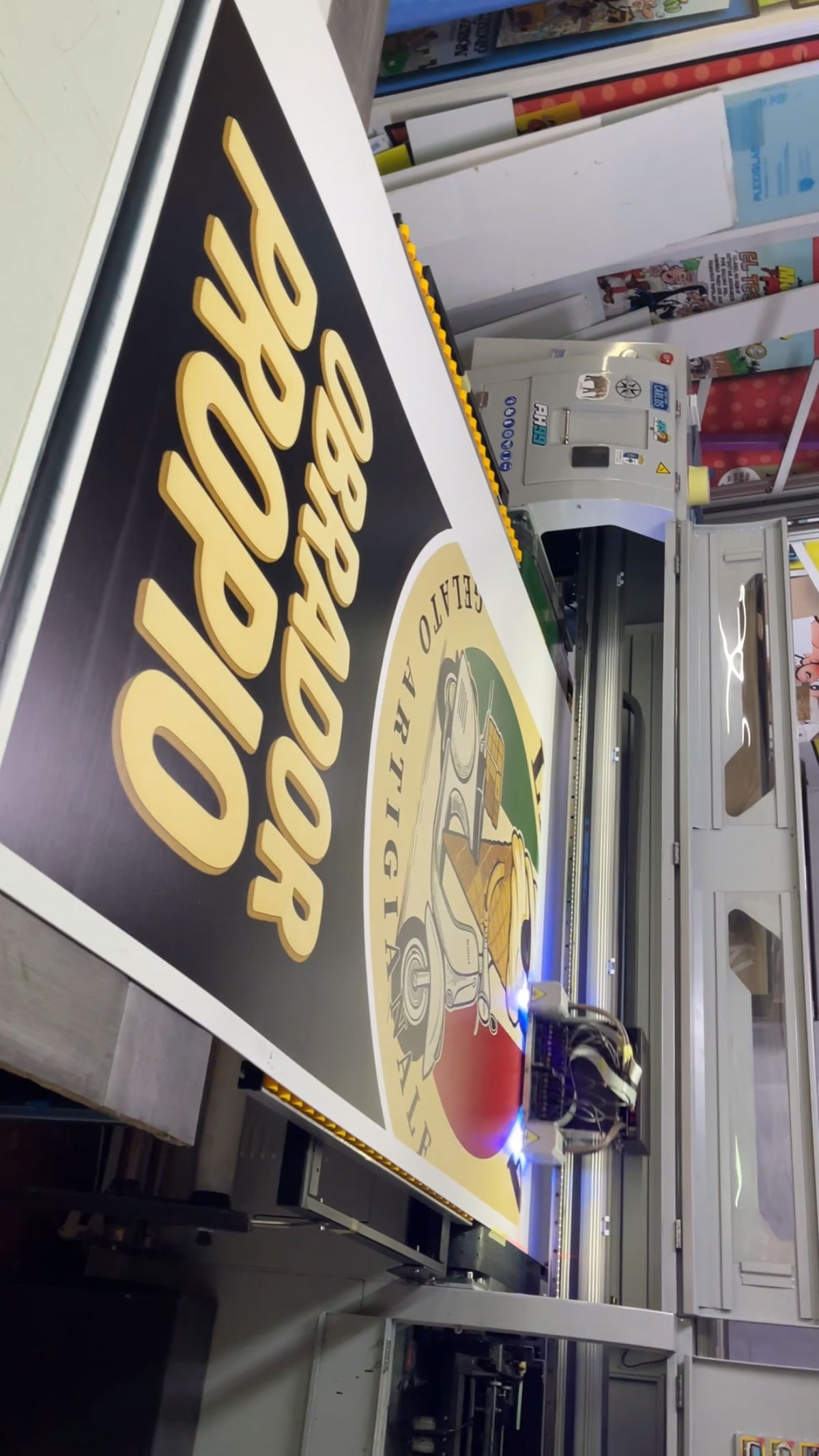 decoración entrada local heladería La Vespa Innicia Impresión 5